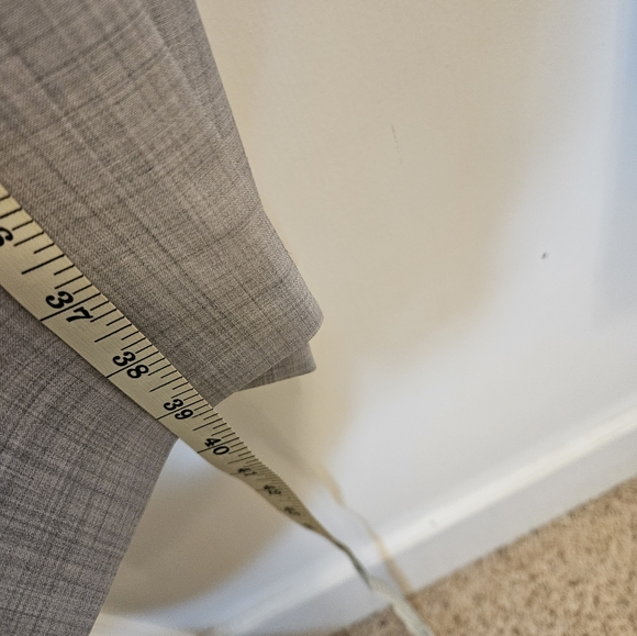 Banana Republic light grey Logan pants - Picture 8 of 8